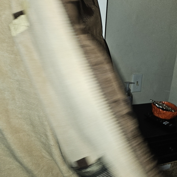 Coat - Picture 6 of 8